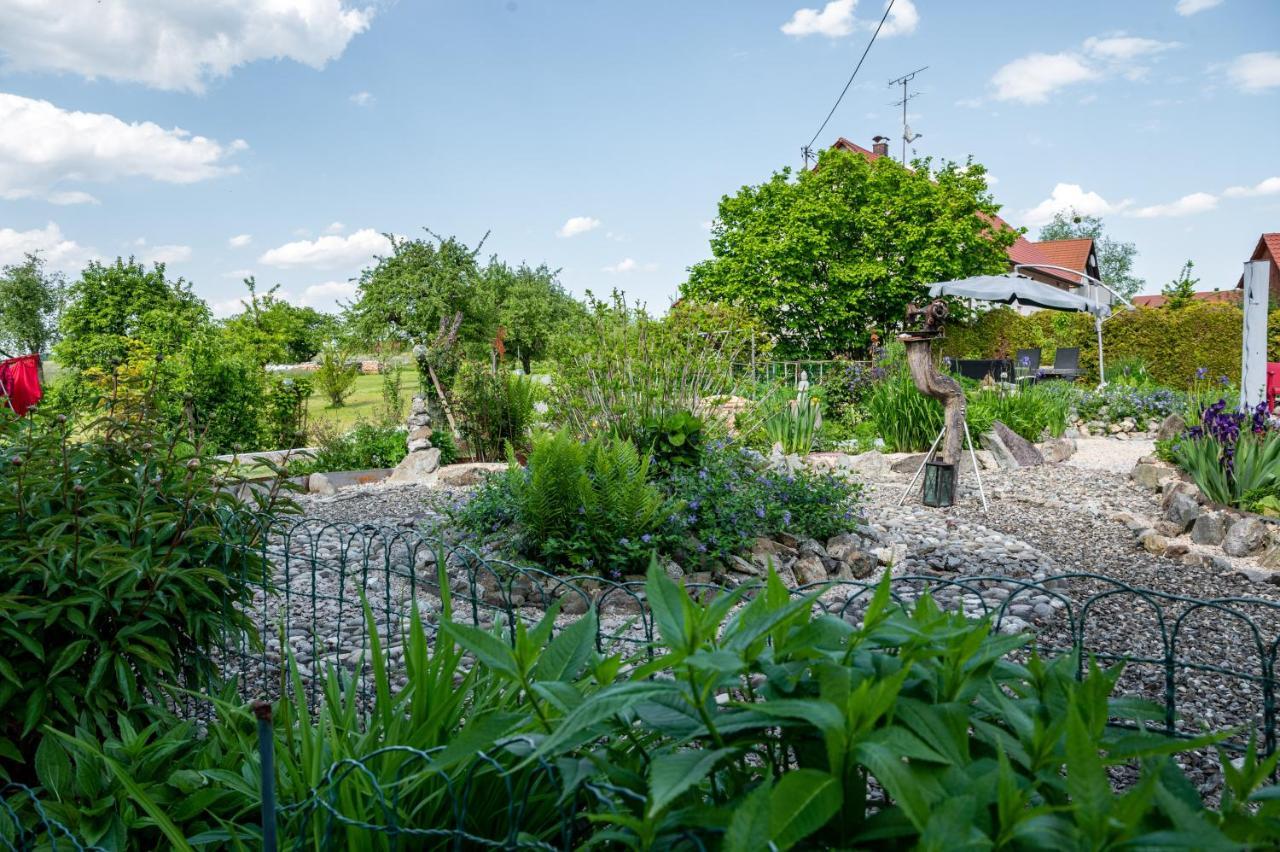 Ruhe Auf Dem Land 2 - Anni Apartamento Aulendorf Exterior foto